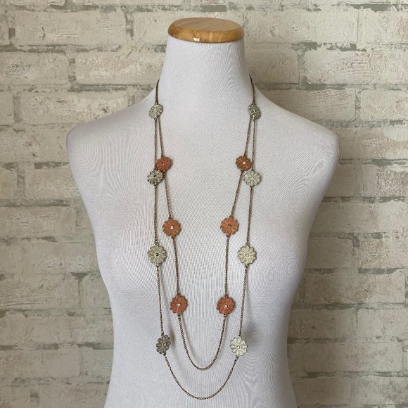 Jewelry - ⭐️ 4 for $20 Jewelry | Gold & Coral Layer Necklace